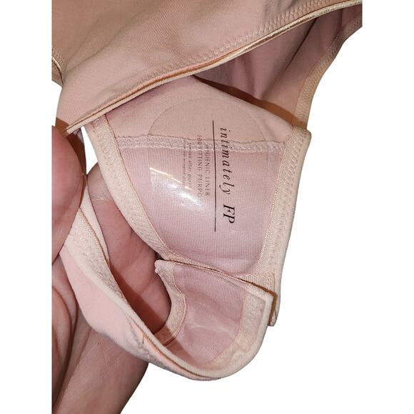 Free People Intimately SIZE LARGE Thong Bodysuit in Pretty Petal Rose NWT - Picture 5 of 6